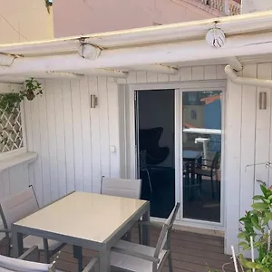 Fabulous T2 With Balcony In Rossio Lisboa