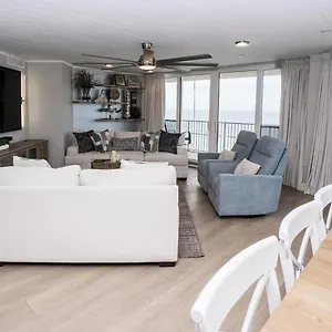 New - 3br 3ba Corner Beachfront - 2024 Remodel - 3 Pools, Tiki Hut, Gym, Tennis Apartment Panama City Beach